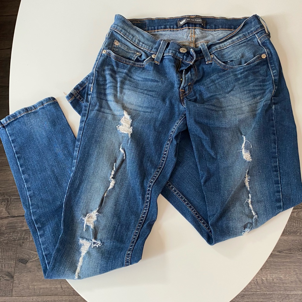 levis ripped jeans